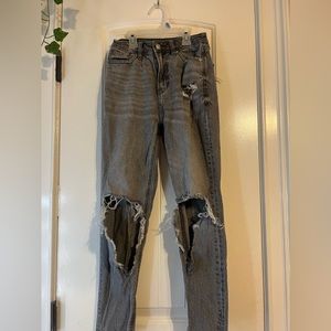 American Eagle Grey skinny/mom jeans